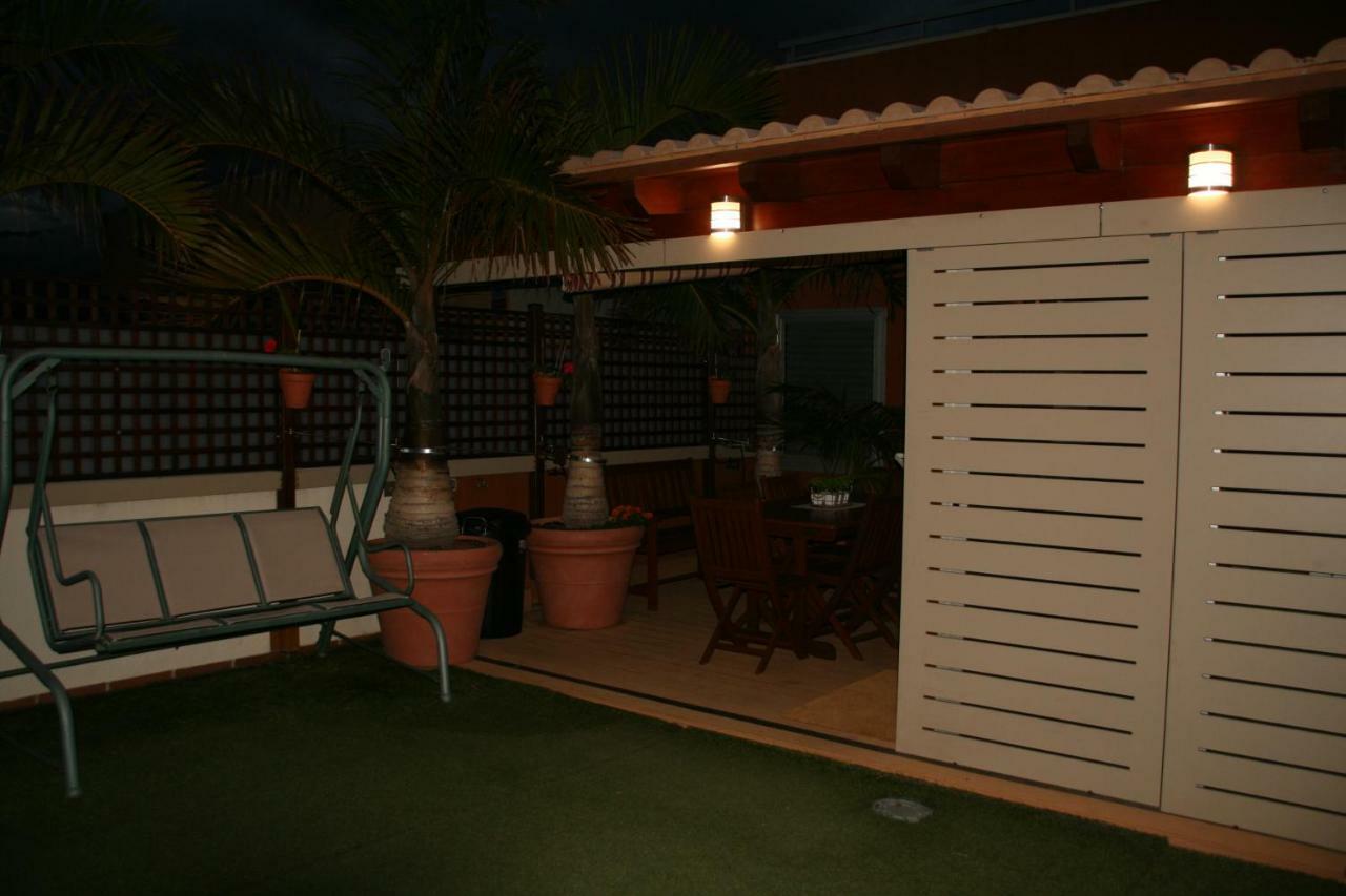 Apartamento Vacacional Atico Frente Al Mar Candelaria Exterior foto