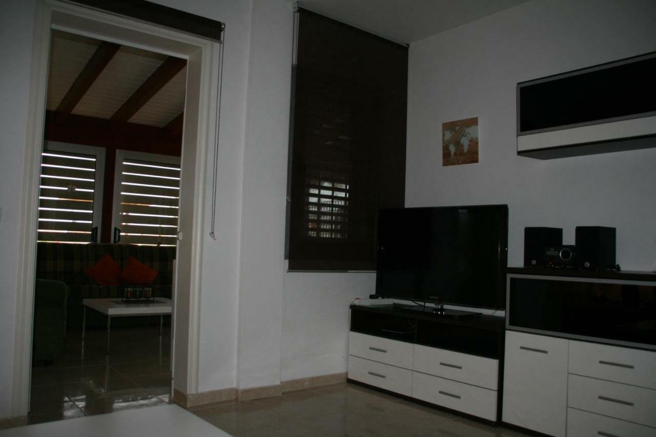 Apartamento Vacacional Atico Frente Al Mar Candelaria Exterior foto